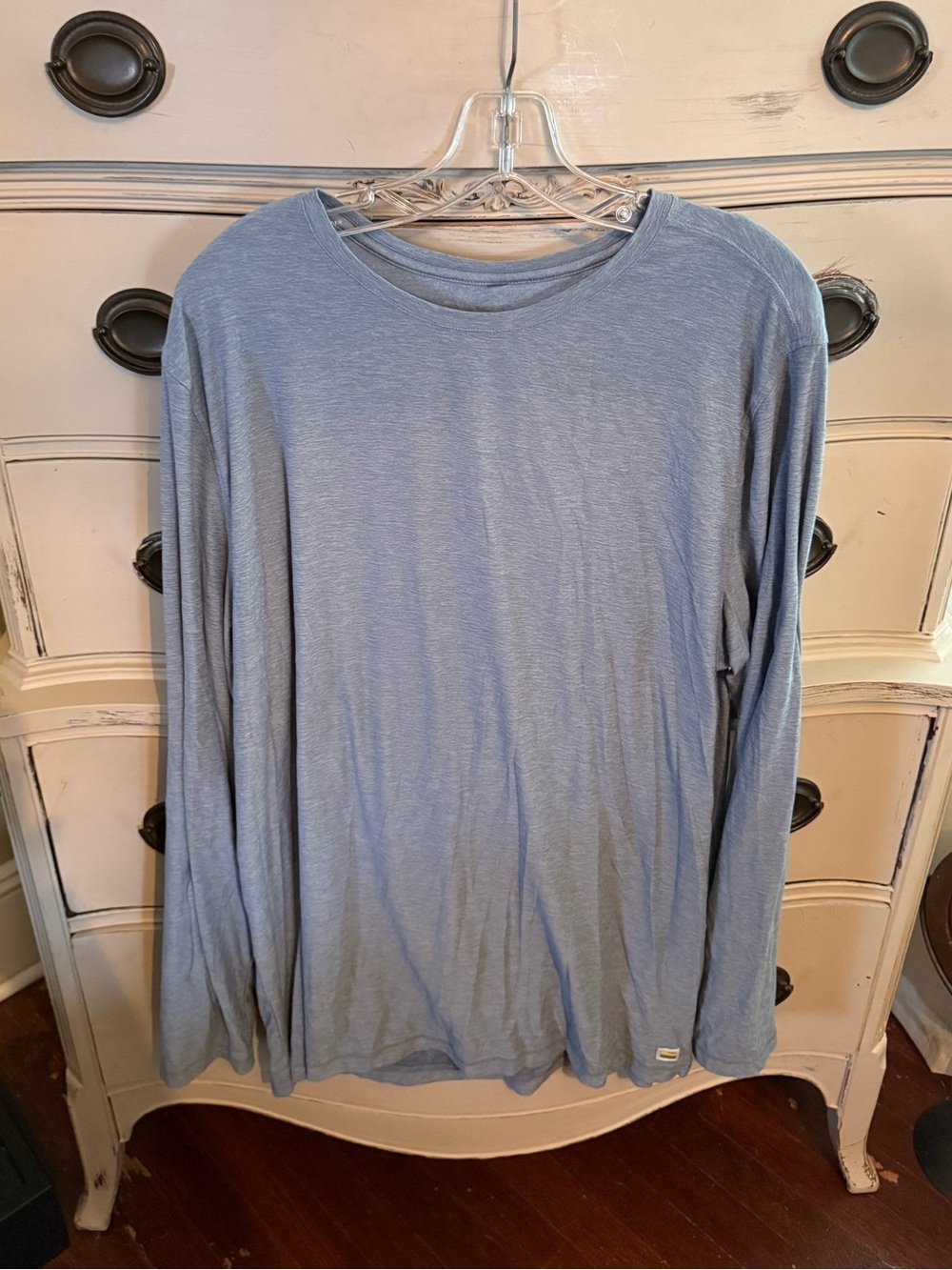 Vuori Long Sleeve Crewneck Tee Shirt XXL